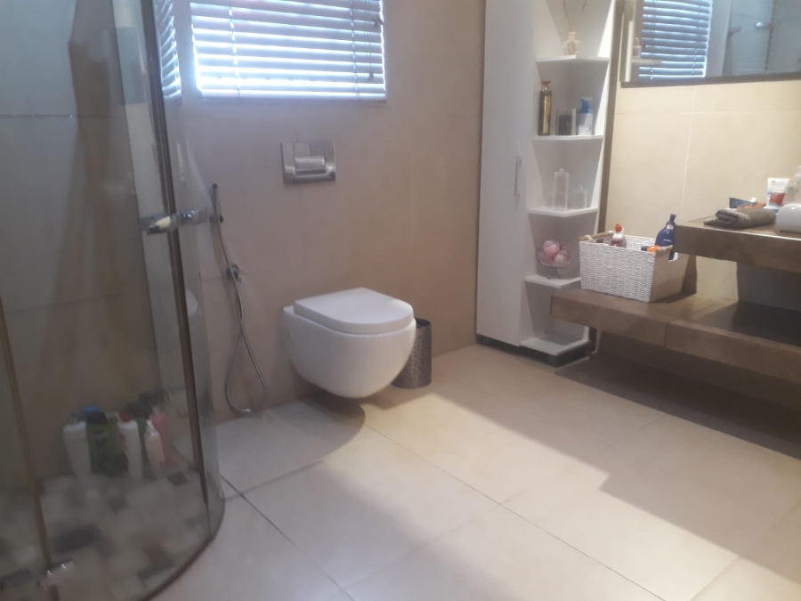 4 Bedroom Property for Sale in Zinniaville North West